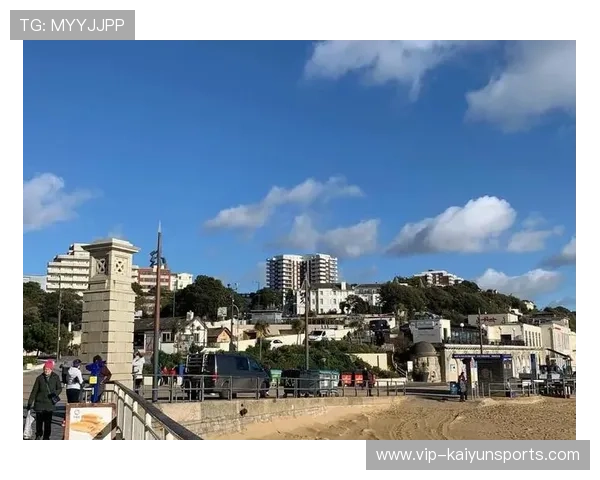 伯恩茅斯肋部推进屡次奏效：从海风到生活的软文之旅