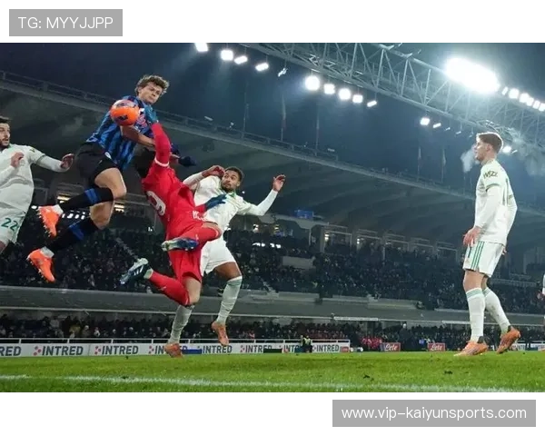 尤文反击从左路撕开缺口，基耶萨推射偏